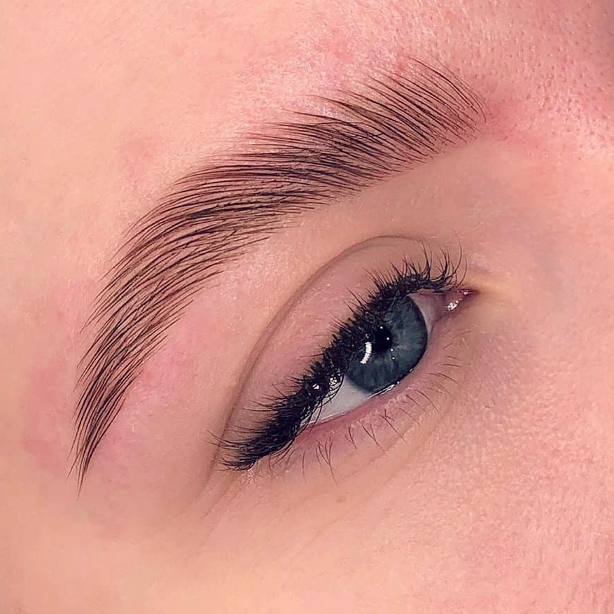 Lamination de Sourcils / Browlift