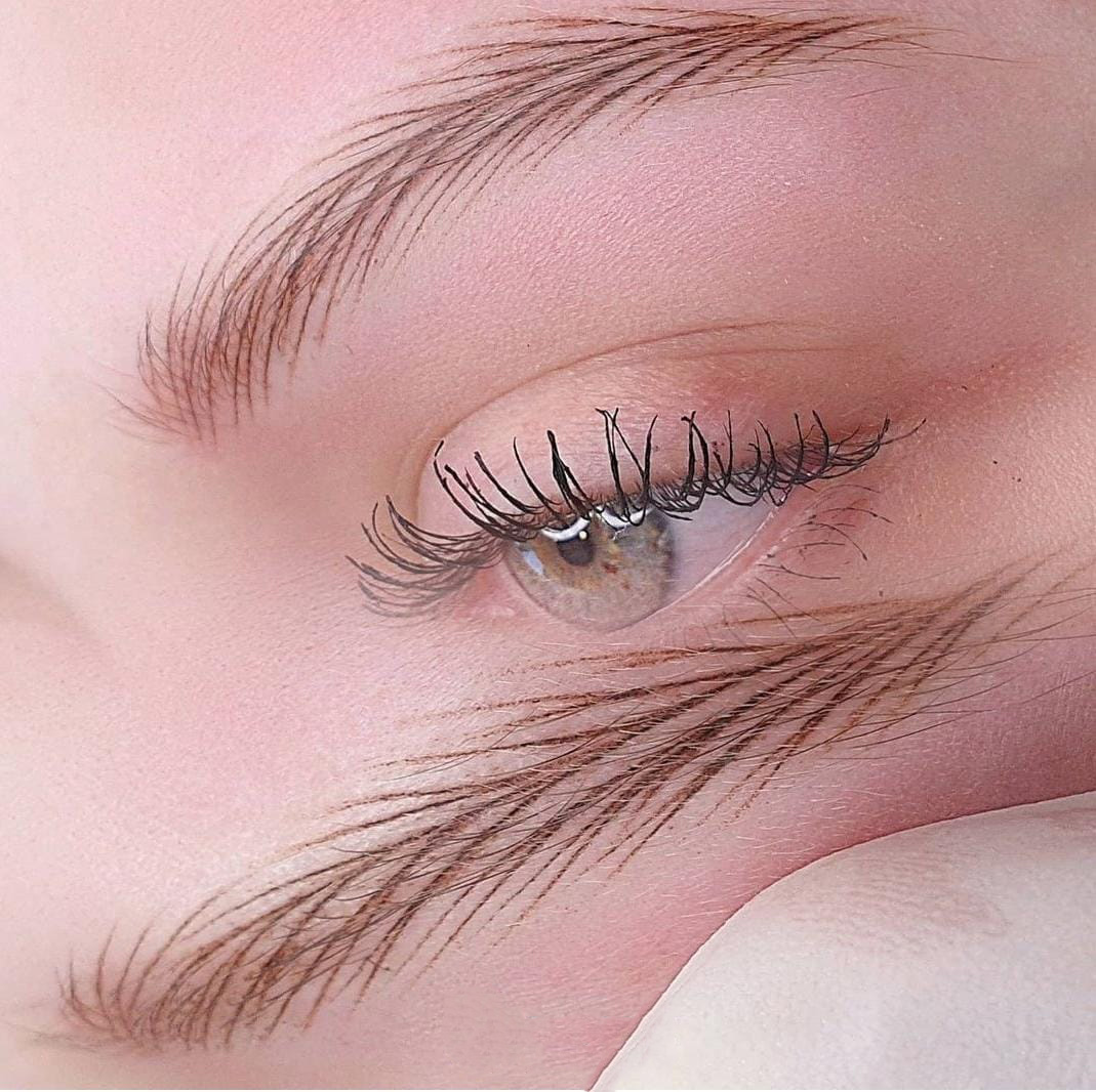 Micropigmentation de sourcils